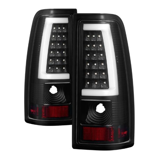 Bild på xTune Chevy Silverado 150025003500 99 - 02 Version 3 Tail Lights Black ALT - ON - CS99V3 - LBLED - BK