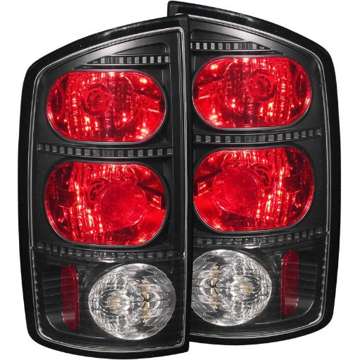 Bild på ANZO 2002 - 2005 Dodge Ram 1500 Taillights Dark Smoke