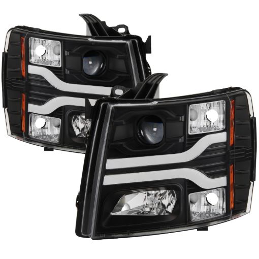 Bild på Spyder Chevy Silverado 1500 07 - 13 Version 3 Projector Headlights - Black PRO - YD - CS07V3 - LBDRL - BK