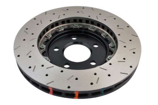 Bild på DBA 05 - 10 Ford Mustang GT 11 - 13 V6 Front Drilled Slotted 5000 Series 2 Piece Rotor w Black Hat