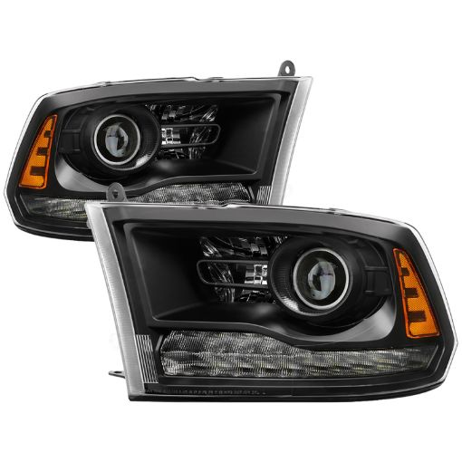 Bild på xTune Dodge Ram 13 - 17 ( w Factory Projector LED) Projector Headlight - Black HD - JH - DR13 - P - BK