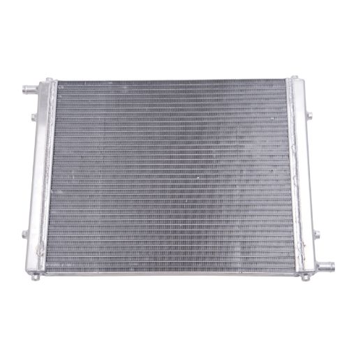 Bild på Edelbrock Heat Exchanger Single Pass Single Row 31 000 BtuHr 22In W X 16 5In H X 1 5In D Silver