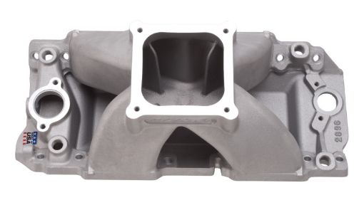 Bild på Edelbrock Manifold BBC Short Deck Super Victor 565 Conventional Rect Port Heads