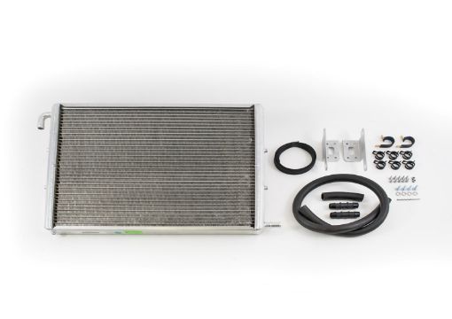 Bild på AWE Tuning B8 8R 3.0T ColdFront Heat Exchanger