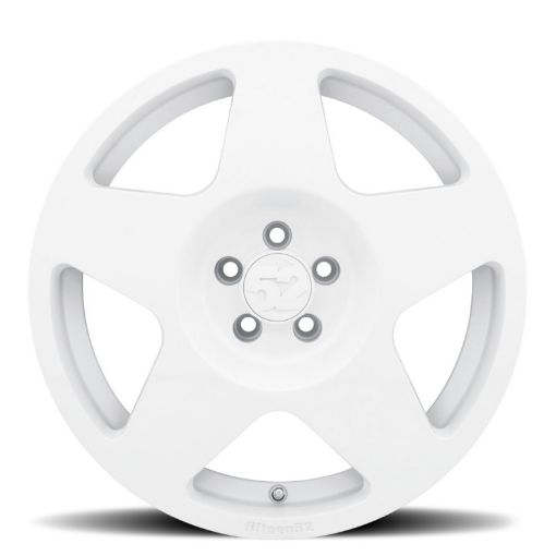 Bild på fifteen52 Tarmac 18x8.5 5x108 42mm ET 63.4mm Center Bore Rally White Wheel